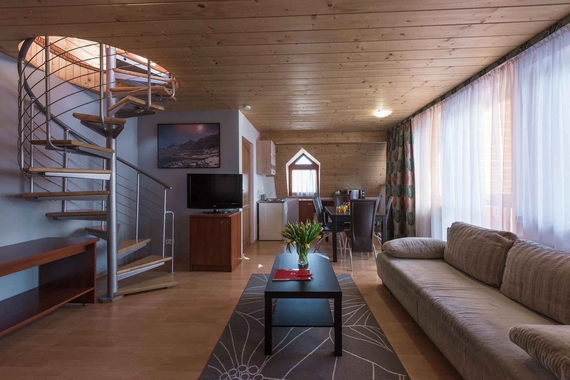 Delta Aparthotel